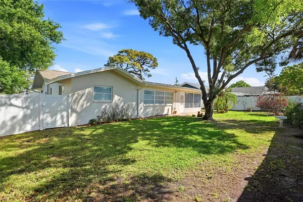 $499,900 | 3370 Harbor Lake Drive, Largo, FL 33770