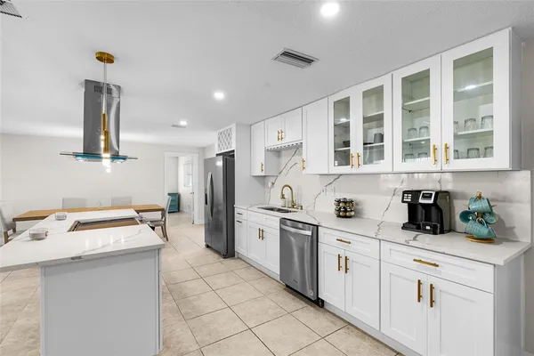 $499,900 | 3370 Harbor Lake Drive, Largo, FL 33770