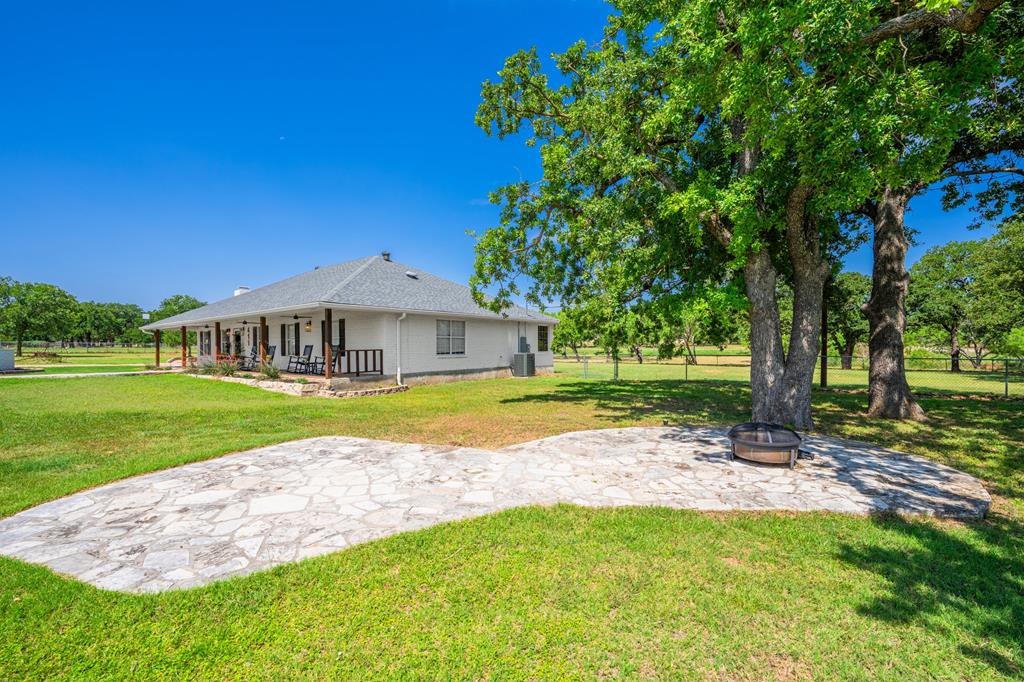 411 Emerald Loop Fredericksburg, TX 78624 - Photo 36 of 38