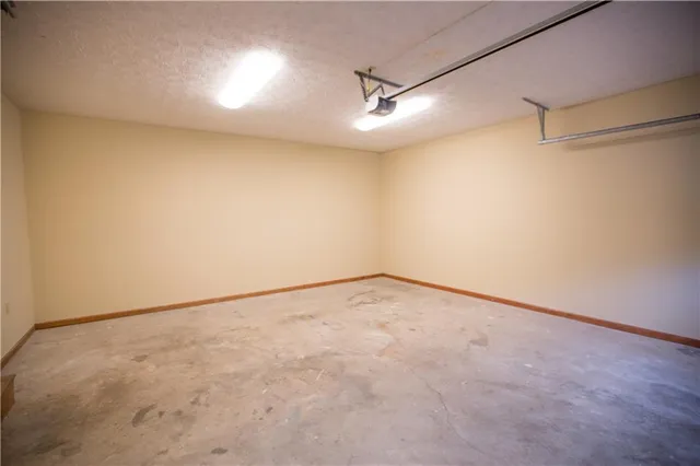 $2,295 | 5270 Oaks Landing Court, Sugar Hill, GA 30518