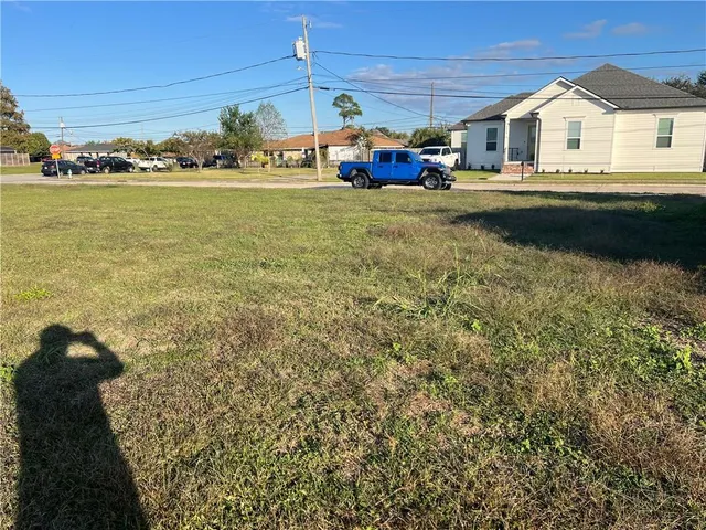 $55,000 | 3512 Gallo Drive, Chalmette, LA 70043