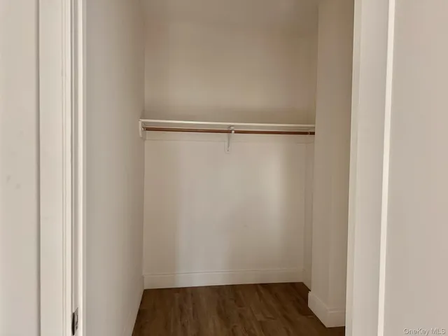 $3,895 | 362 West Merrick Road, Unit 208, Valley Stream, NY 11580