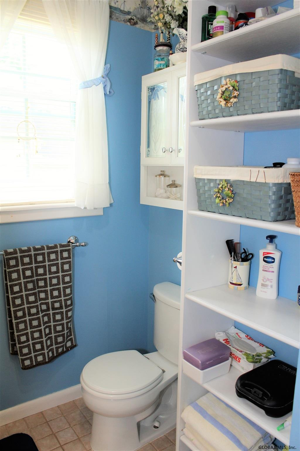 437 Taurus Road Niskayuna, NY 12304 - Photo 15 of 48 Photo 15