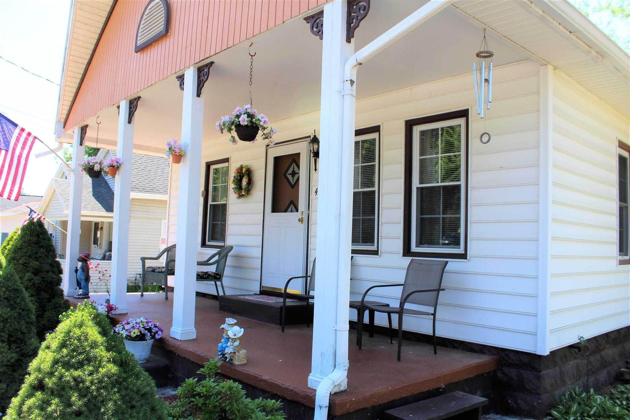 437 Taurus Road Niskayuna, NY 12304 - Photo 3 of 48 Photo 3