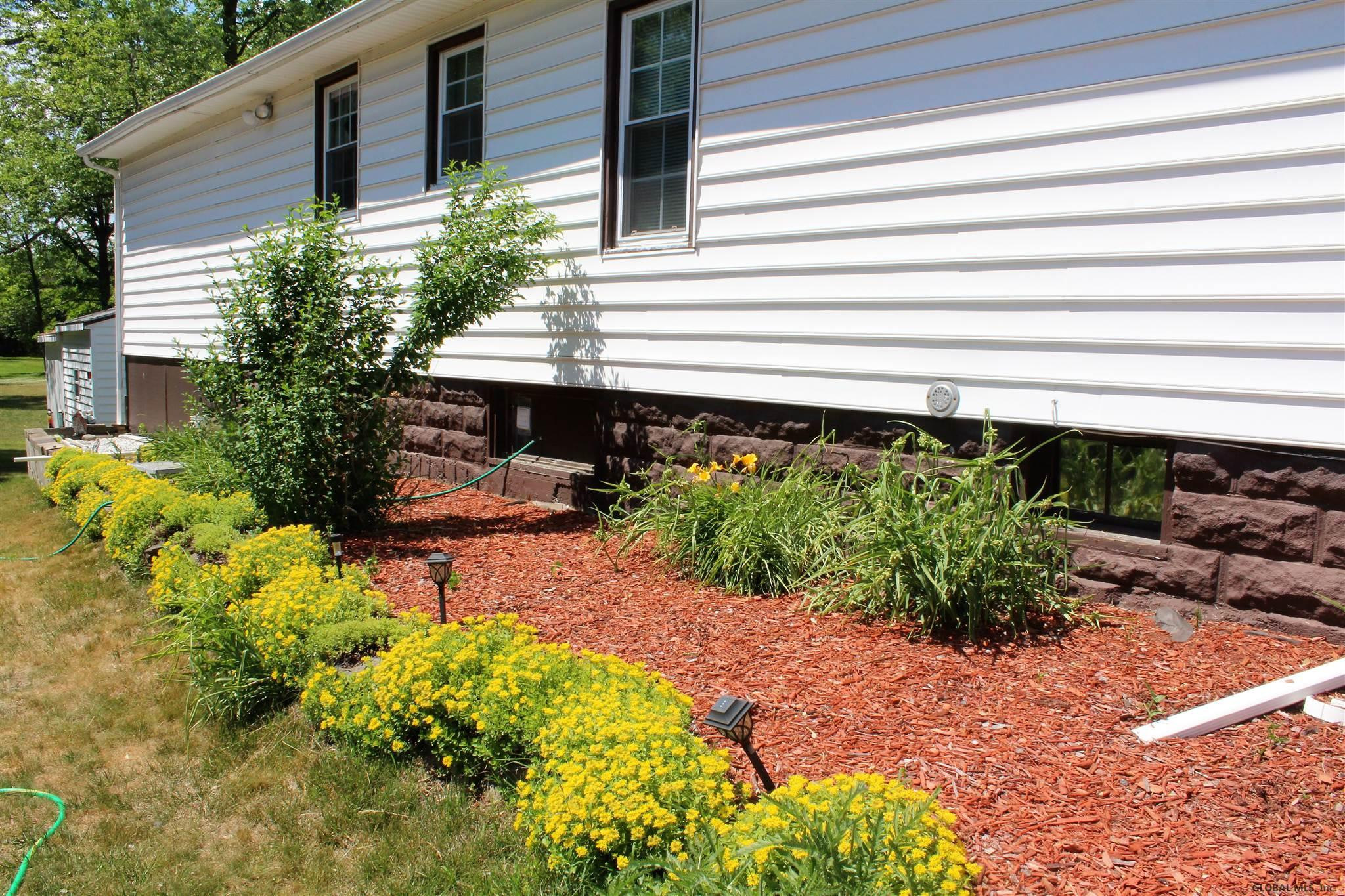 437 Taurus Road Niskayuna, NY 12304 - Photo 33 of 48 Photo 33