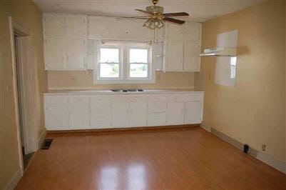 7824 South Durand Road Durand, MI 48429 - Photo 11 of 13 20157671-11.JPG