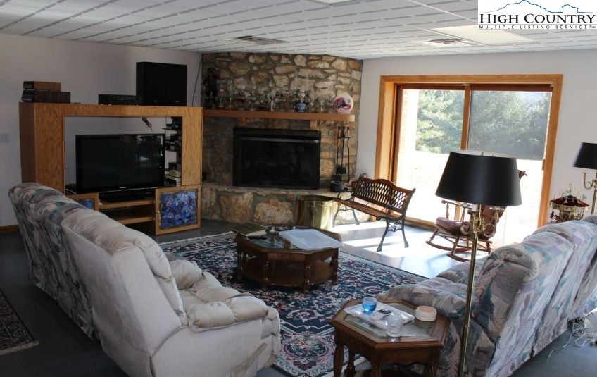 190 Warden Road Sparta, NC 28675 - Photo 32 of 50 Gallery Image 32