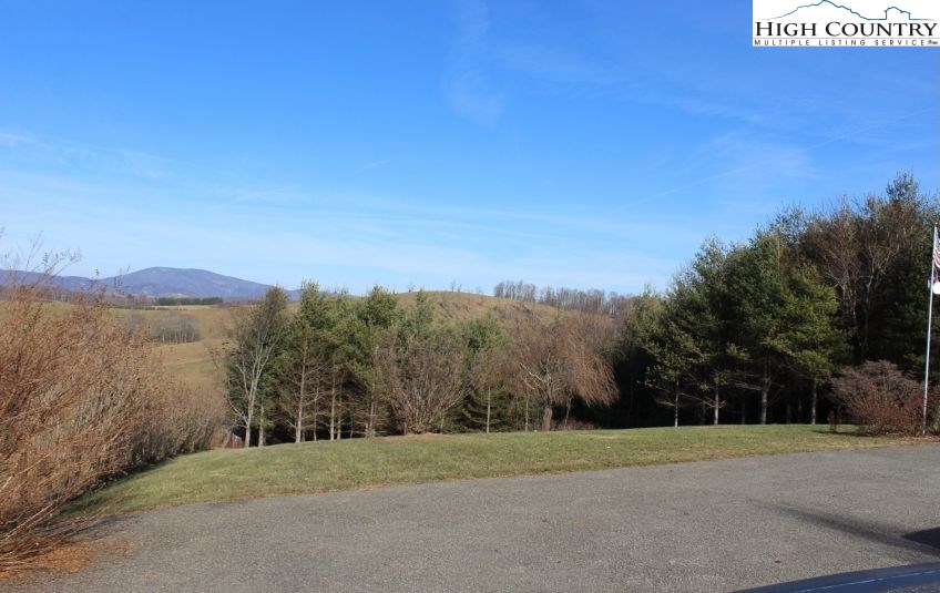 190 Warden Road Sparta, NC 28675 - Photo 5 of 50 Gallery Image 5