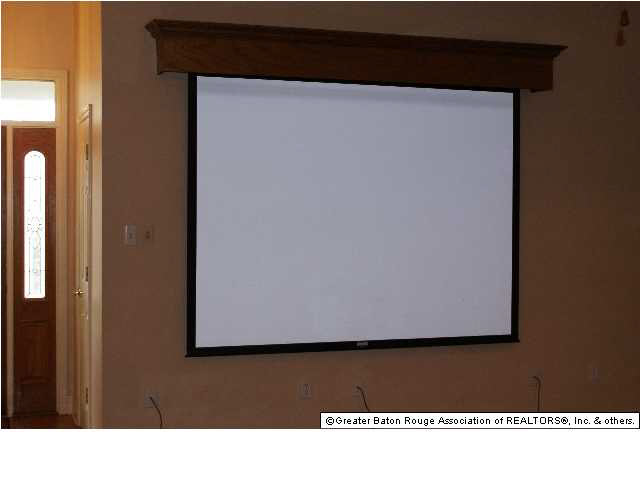 8325 Calmes Road Denham Springs, LA 70706 - Photo 3 of 16 Gallery Image 3