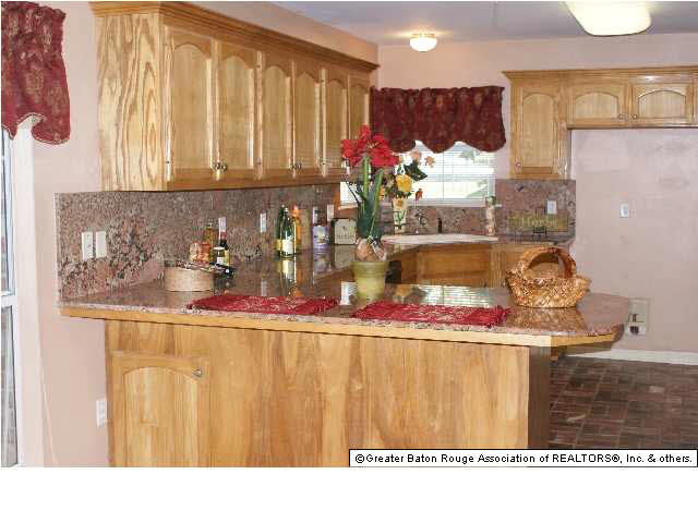 8325 Calmes Road Denham Springs, LA 70706 - Photo 6 of 16 Gallery Image 6