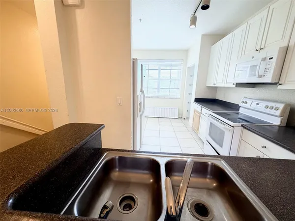 $2,500 | 1751 Northeast 6th Street, Unit 1207, Boynton Beach, FL 33435