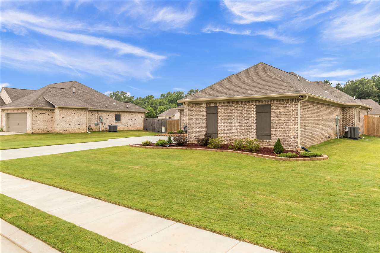 129 Western Ridge Circle Canton, MS 39046 - Photo 2 of 23 Photo 2