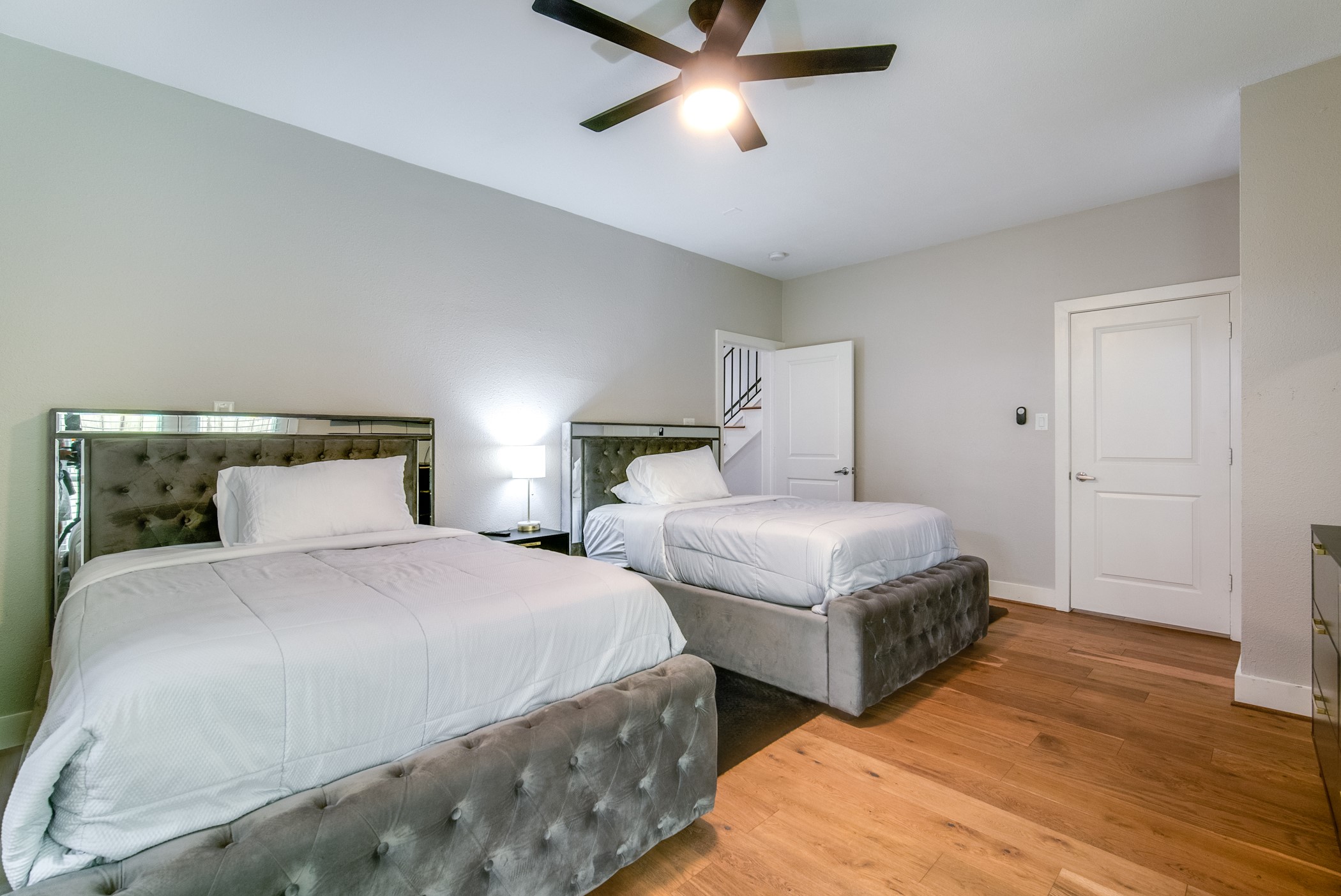 1205 Detering Street Houston, TX 77007 - Photo 10 of 50