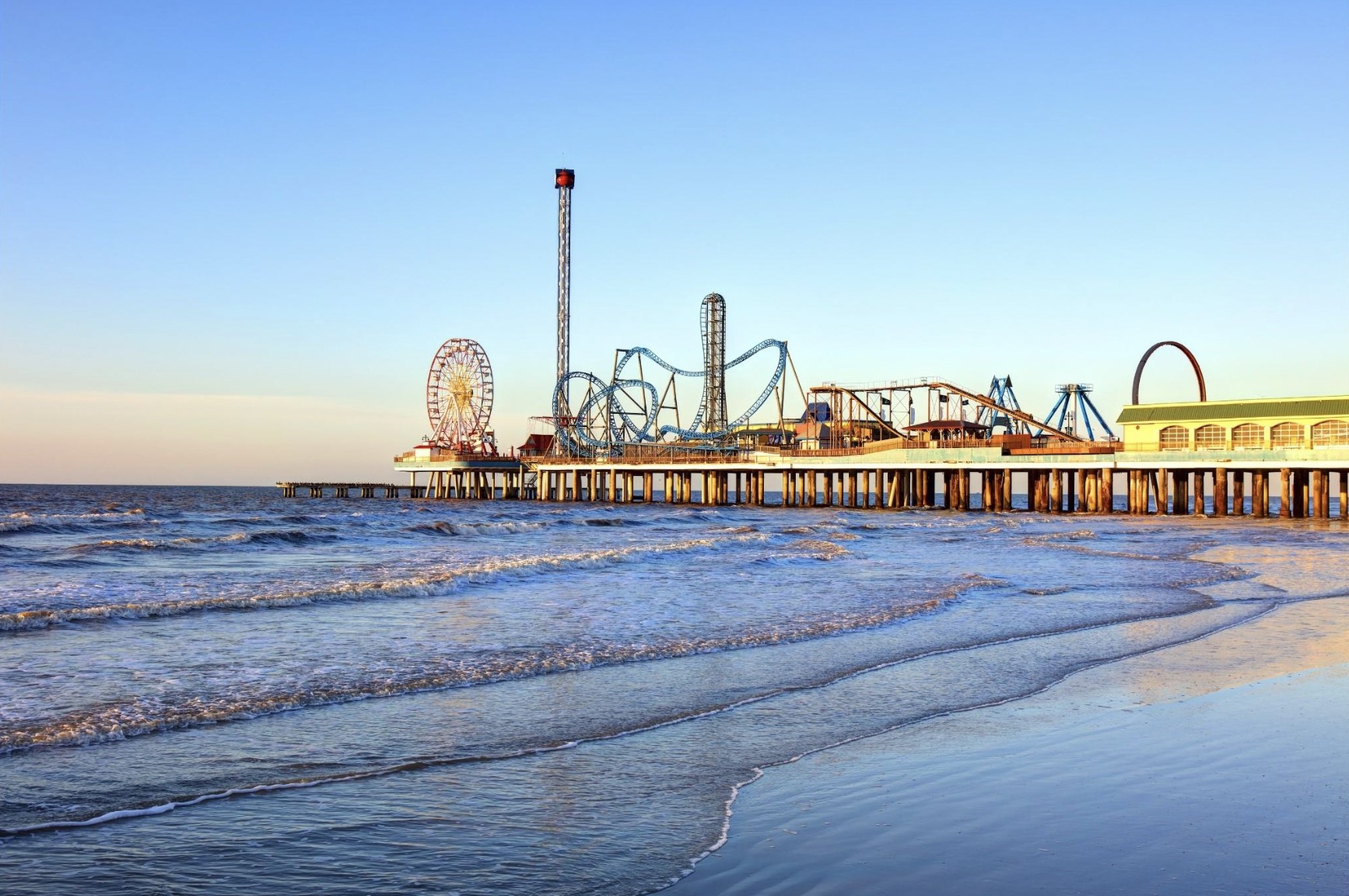 633 Quintana Roo Place Seabrook, TX 77586 - Photo 45 of 47 10 minutes from the Kemah Boardwalk! Amusement rides, dining, and family fun await!