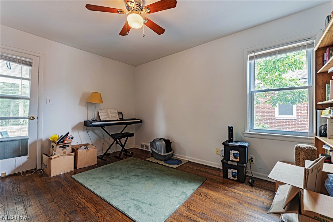 14286 Cedar Road Cleveland, OH 44121 - Photo 11 of 31