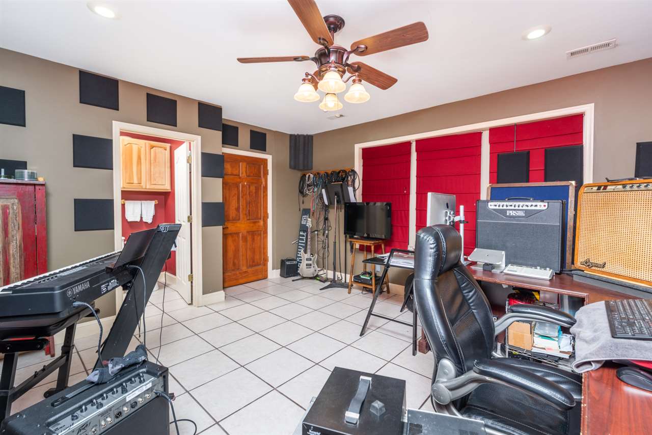 975 Limestone Road Mount Sidney, VA 24467 - Photo 6 of 49 a work room with furniture