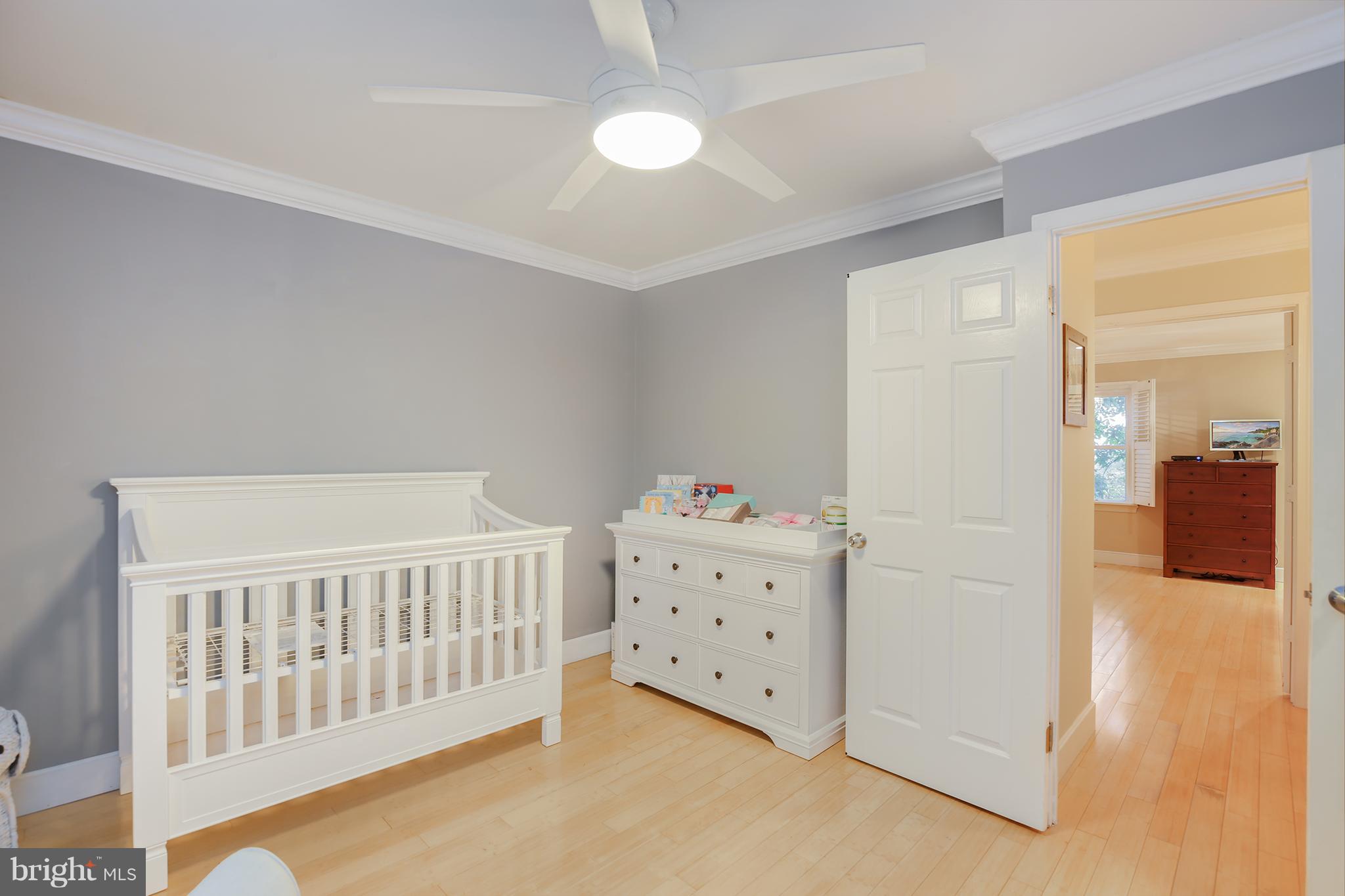 2069 South Glebe Road Arlington, VA 22206 - Photo 16 of 22 Bedroom
