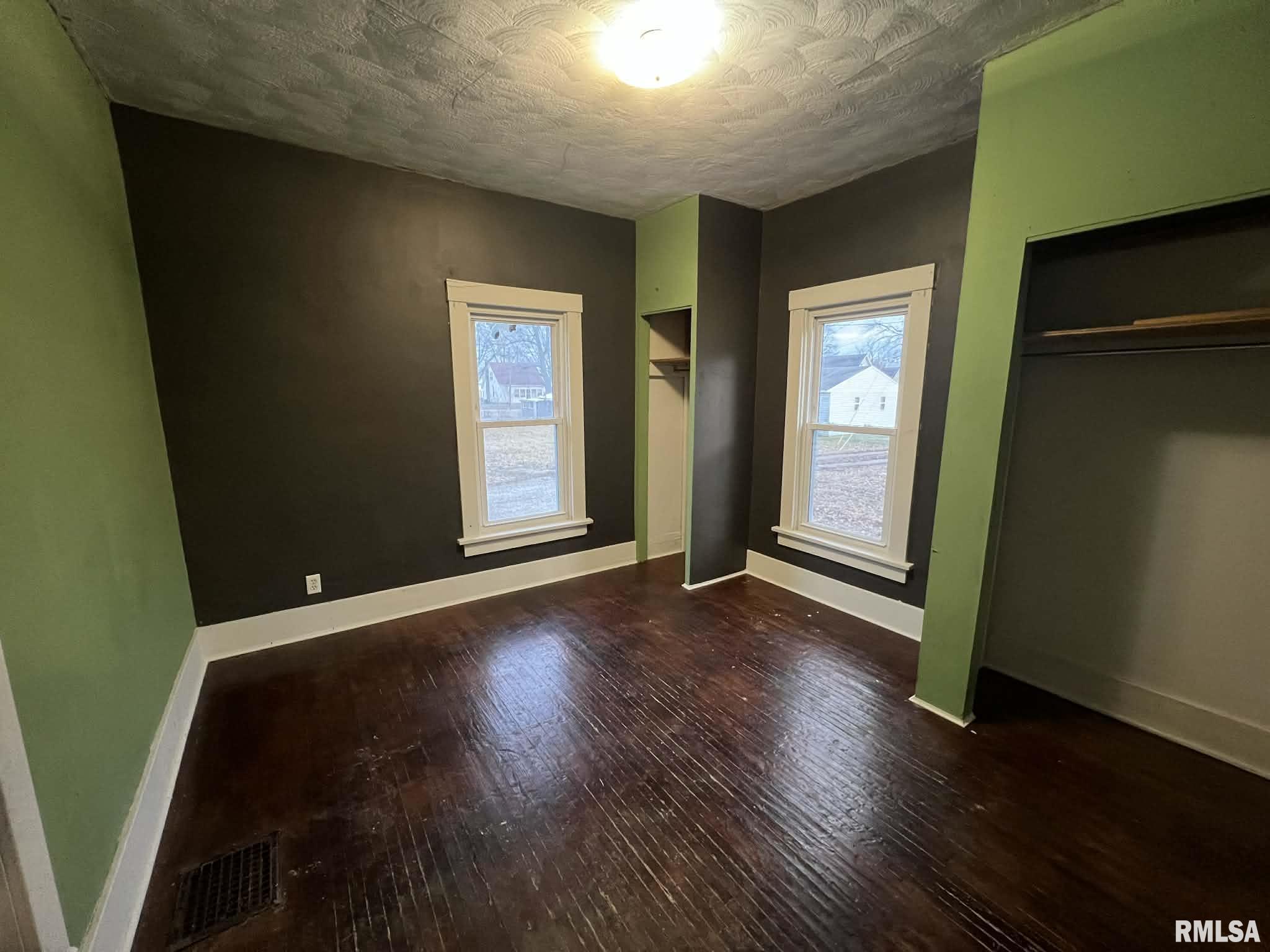 515 East Pierce Street Macomb, IL 61455 - Photo 7 of 10