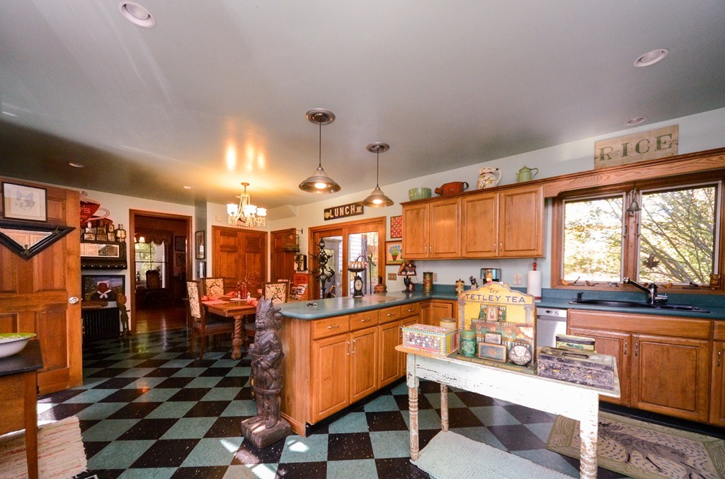 263 Providence Road Grafton, MA 01560 - Photo 3 of 20 Gallery Image 3