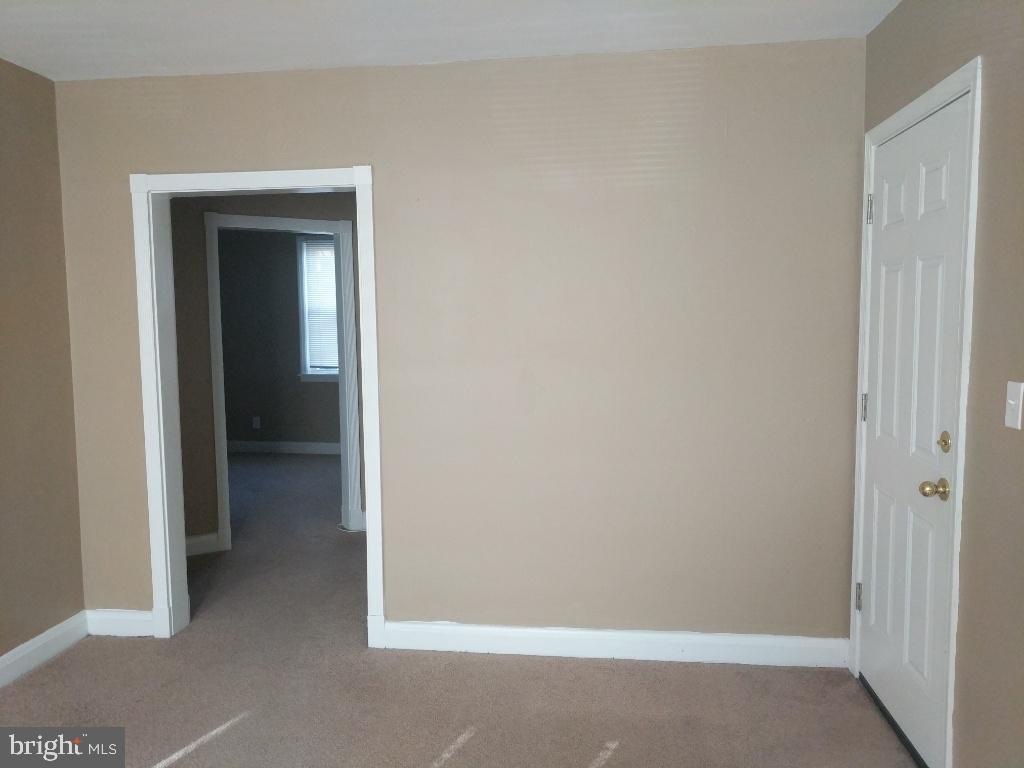 910 St Dunstans Road Baltimore, MD 21212 - Photo 13 of 22