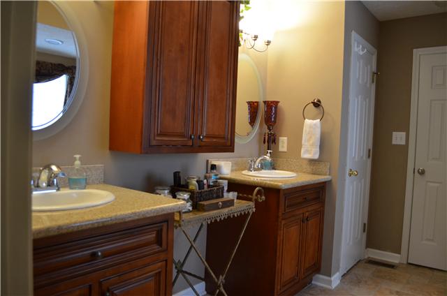 1821 Springs Inn Road Clarksville, TN 37043 - Photo 13 of 20 Master Bath with Double Vanities