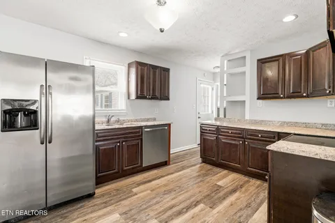 $259,900 | 633 Shamrock Avenue, Knoxville, TN 37917