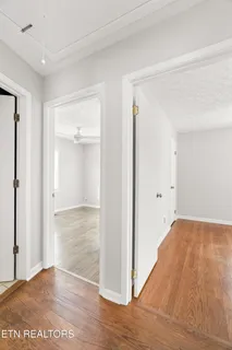 $259,900 | 633 Shamrock Avenue, Knoxville, TN 37917