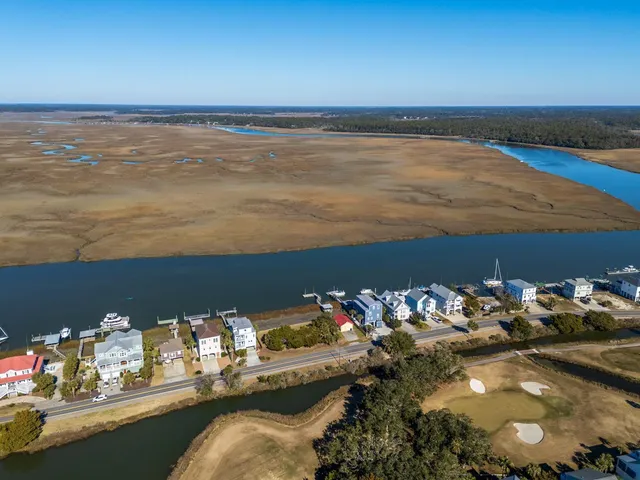 $265,000 | 279 Driftwood Lane, Edisto Beach, SC 29438