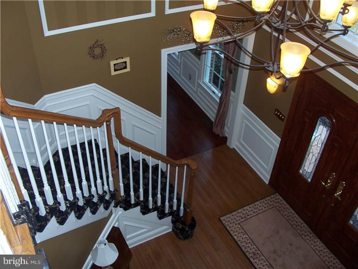 12 Stanwyck Road Mount Laurel, NJ 08054 - Photo 17 of 25 Foyer