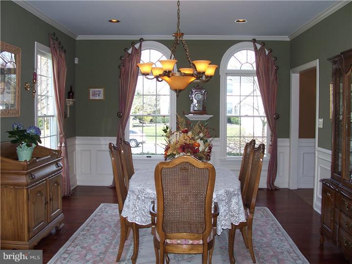 12 Stanwyck Road Mount Laurel, NJ 08054 - Photo 7 of 25 Dining Room
