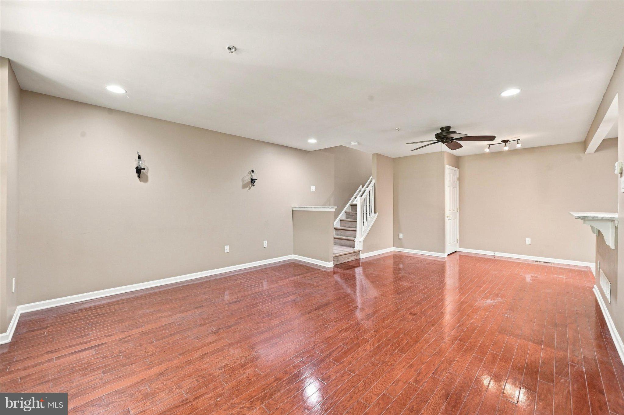 278 Flagstone Road, Unit 3 Chester Springs, PA 19425 - Photo 3 of 22 Bright and spacious living room