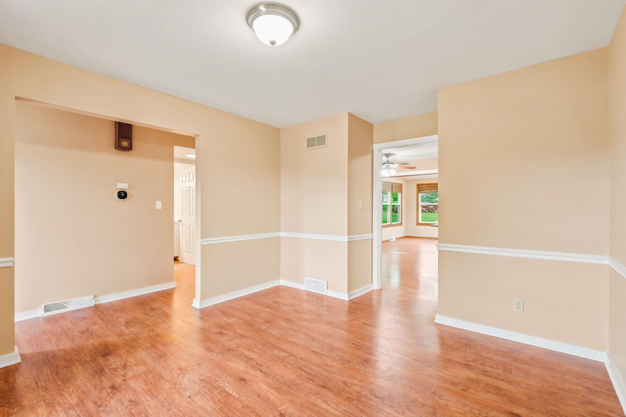 3971 South 118th Street Greenfield, WI 53228 - Photo 28 of 53 Dining Room