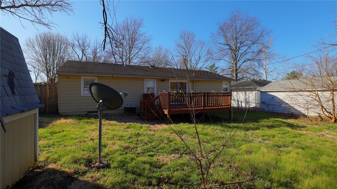 2270 Yorkshire Drive Decatur, IL 62526 - Photo 7 of 27 Gallery Image 7