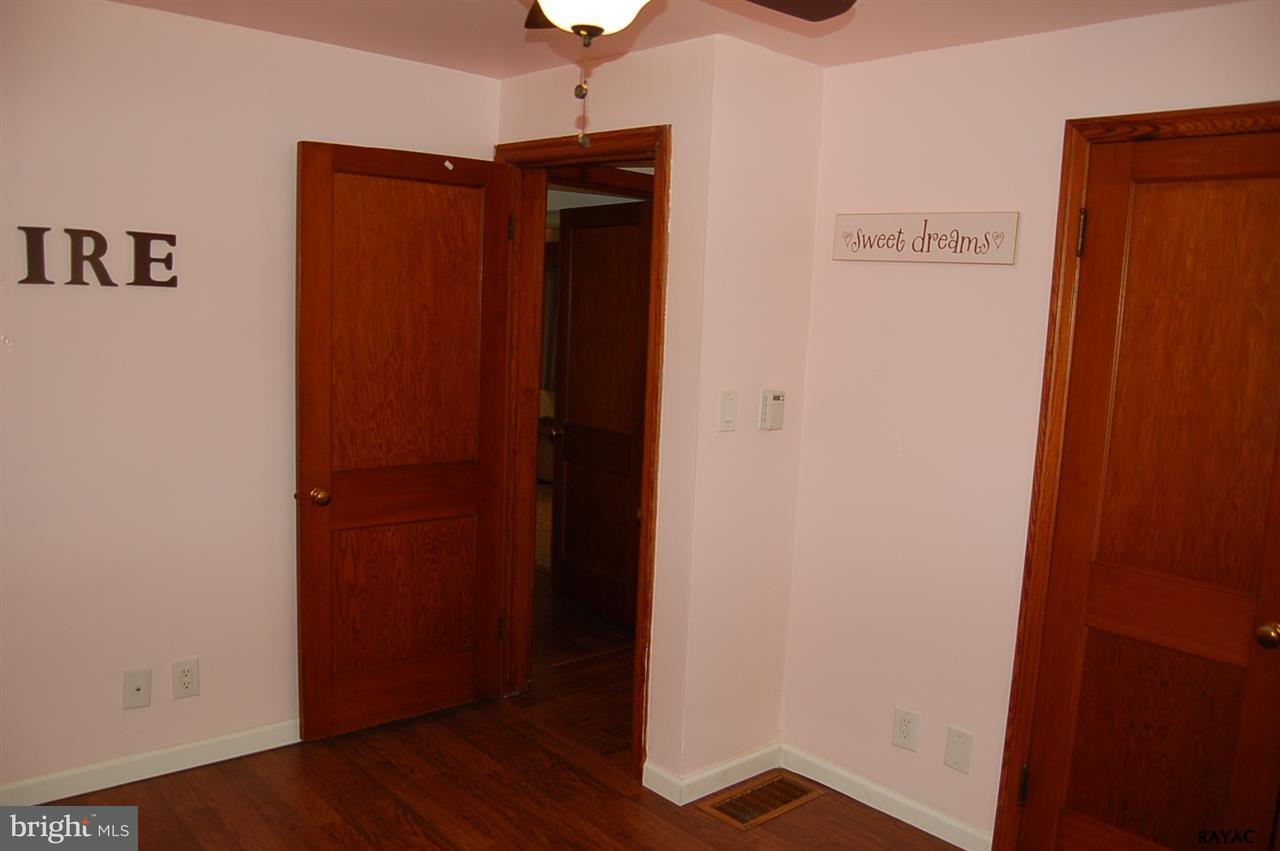 4452 Bridgeview Road Stewartstown, PA 17363 - Photo 13 of 31 Gallery Image 13