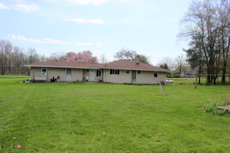 5960 North Allen Road Allen, MI 49227 - Photo 4 of 18 IMG_7216
