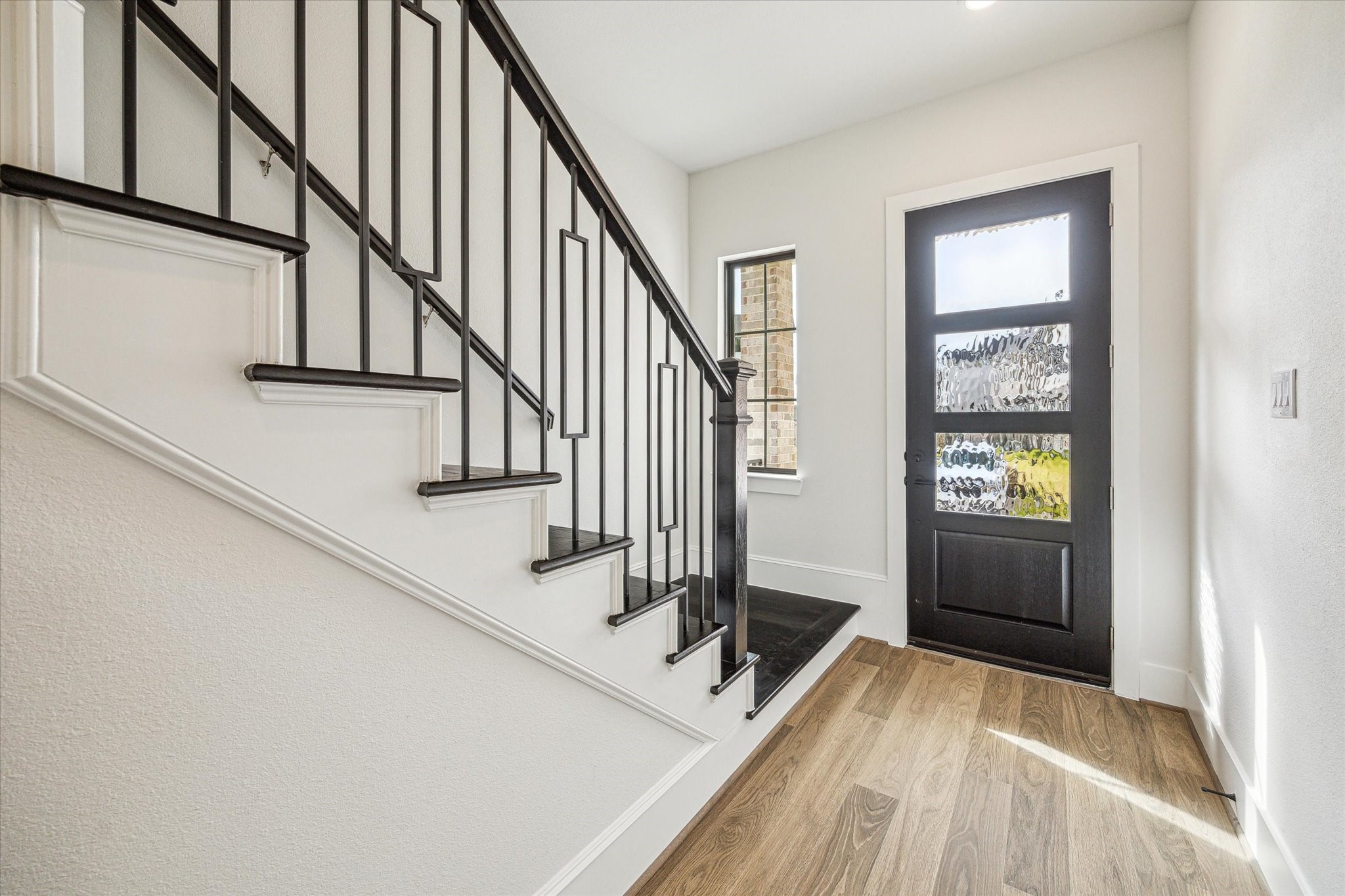 14010 Vista Reserve Place Houston, TX 77079 - Photo 2 of 31