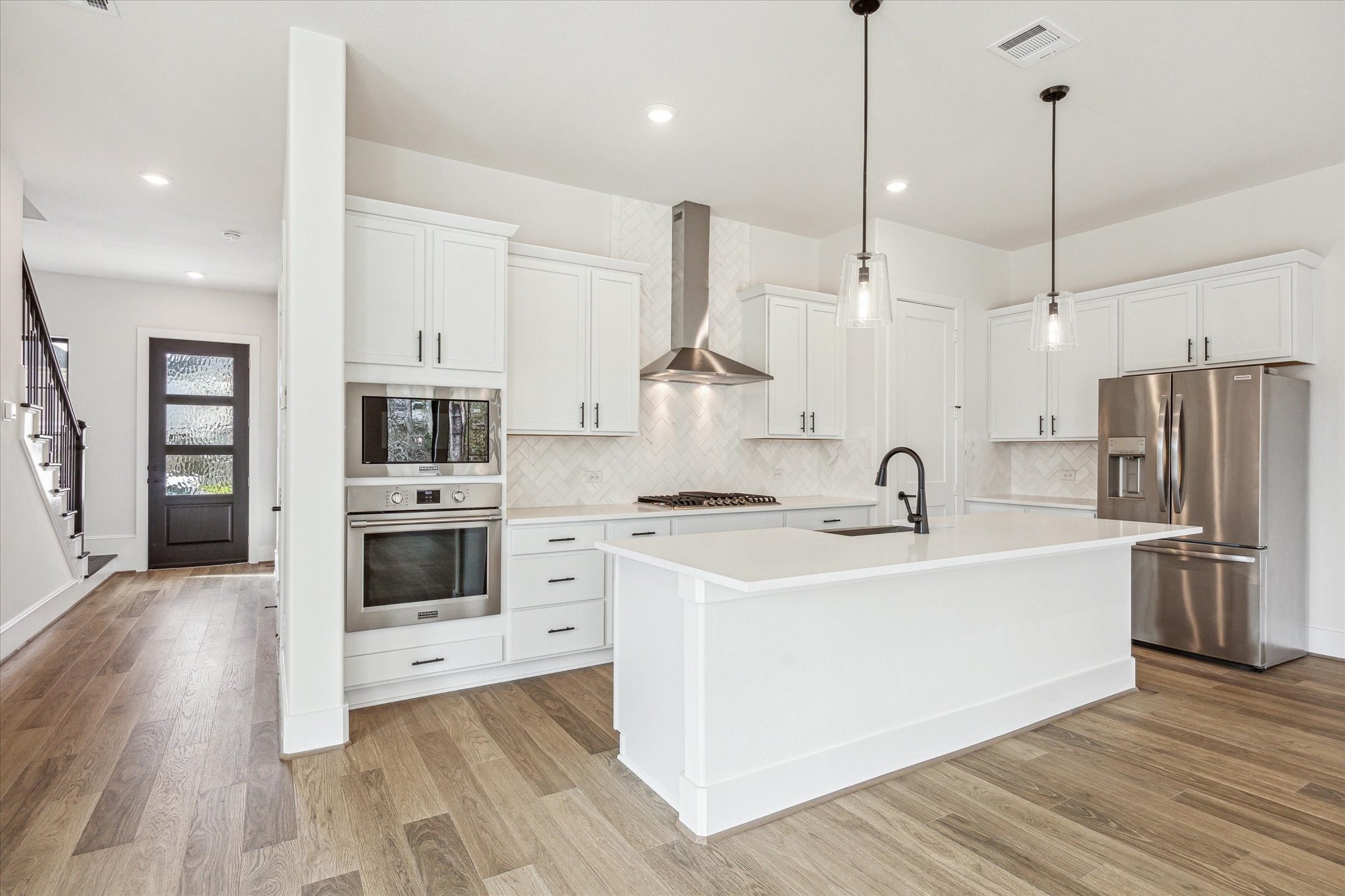 14010 Vista Reserve Place Houston, TX 77079 - Photo 5 of 31