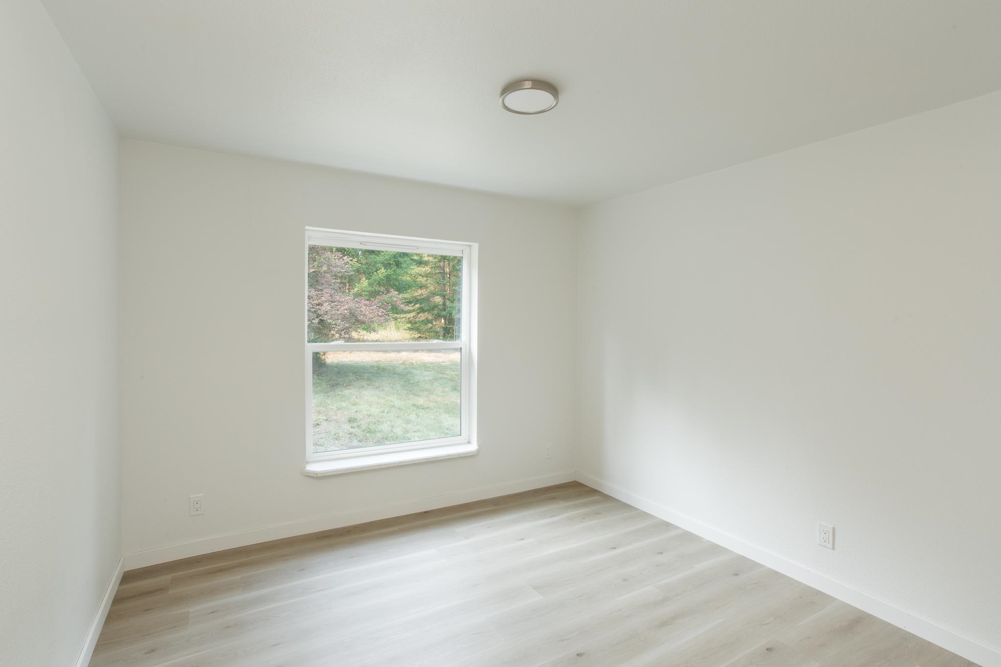 4631 South Swenson Road Clayton, WA 99110 - Photo 4 of 25 Gallery Image 4