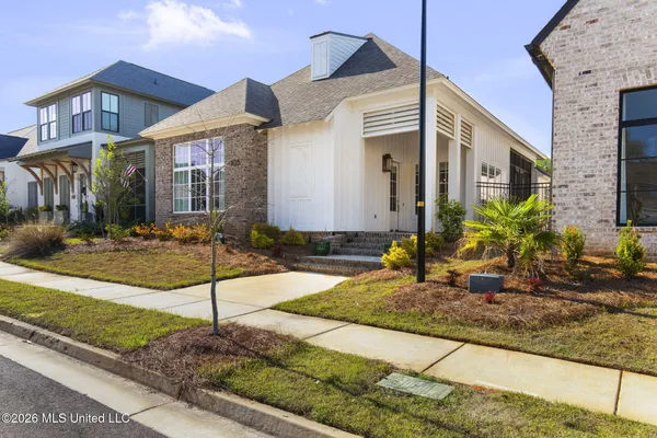 $535,000 | 106 Water Street, Madison, MS 39110