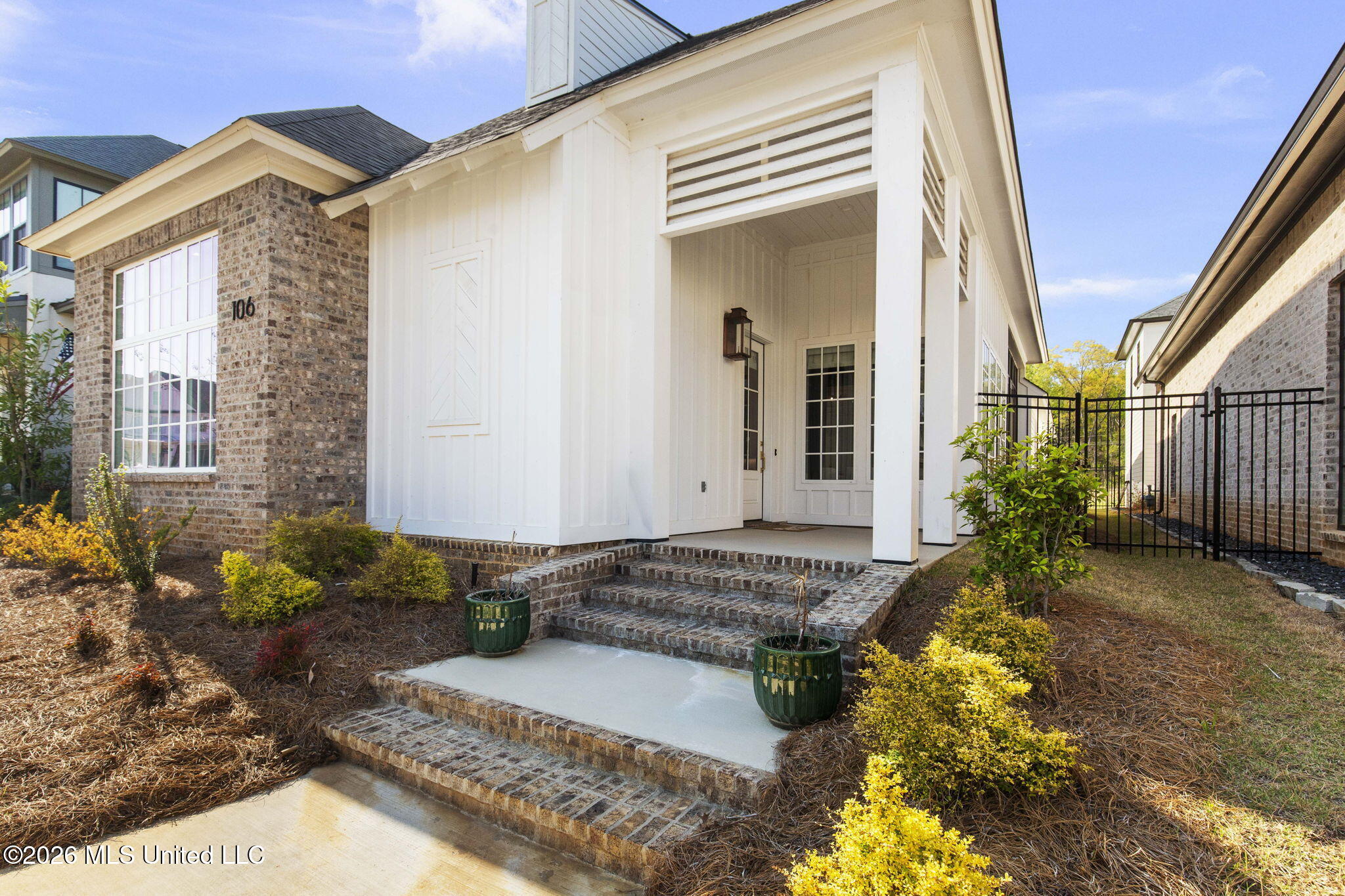 106 Water Street Madison, MS 39110 - Photo 4 of 65 4-web-or-mls-106 Water St-4