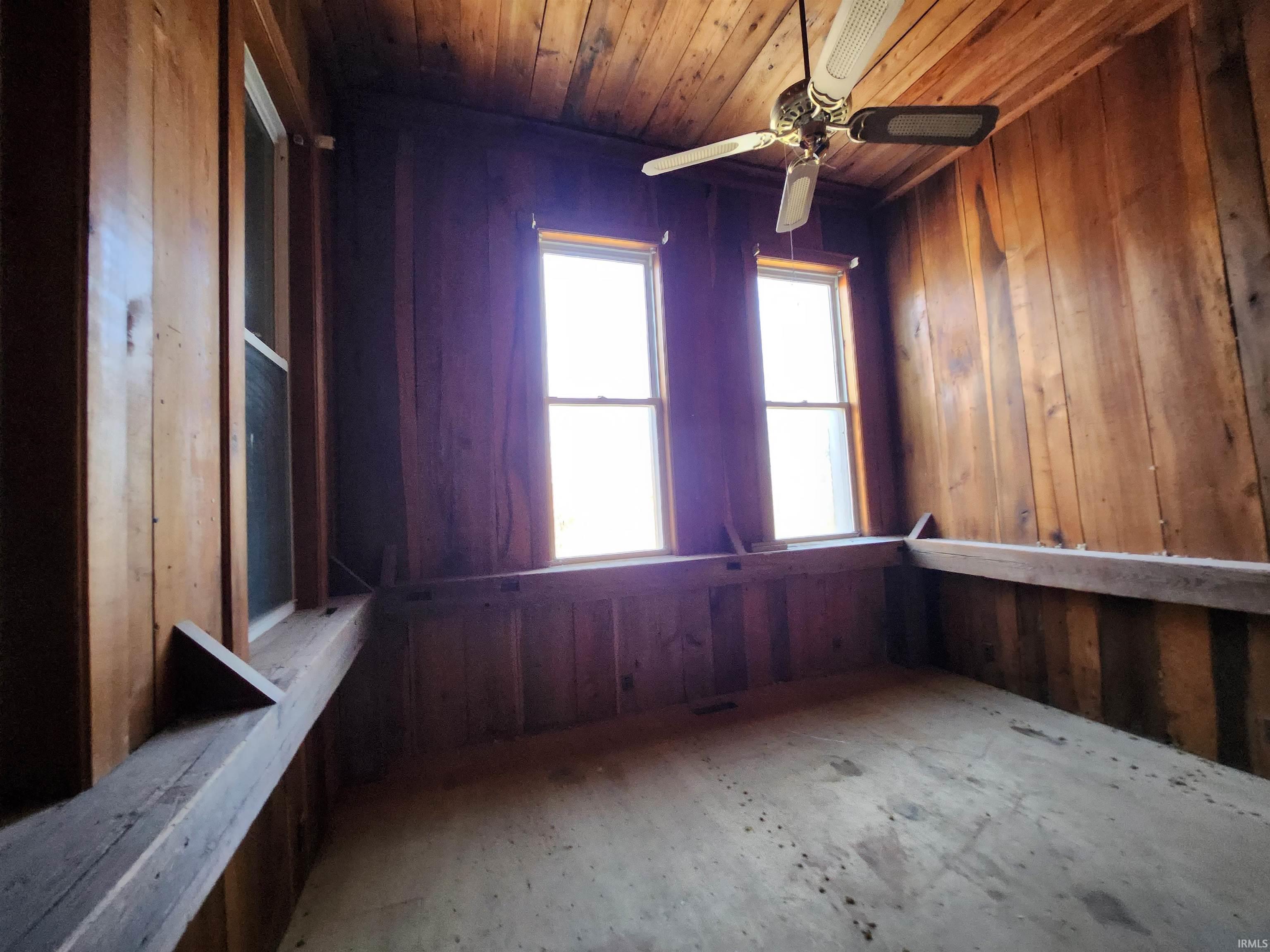 7920 Weilbrenner Road Mount Vernon, IN 47620 - Photo 15 of 36