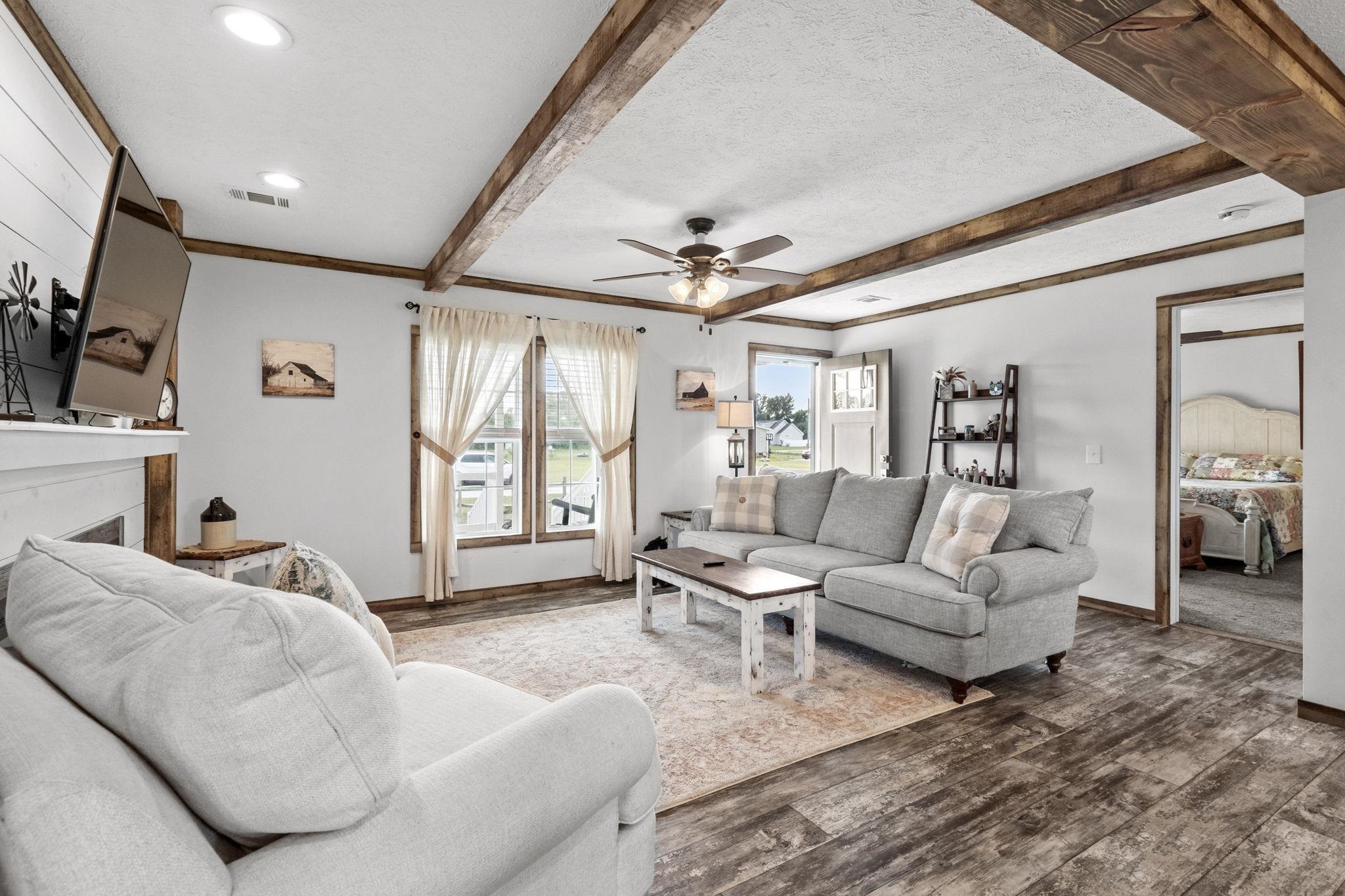 4188 Double Dee Road Aynor, SC 29511 - Photo 9 of 49 Gallery Image 9