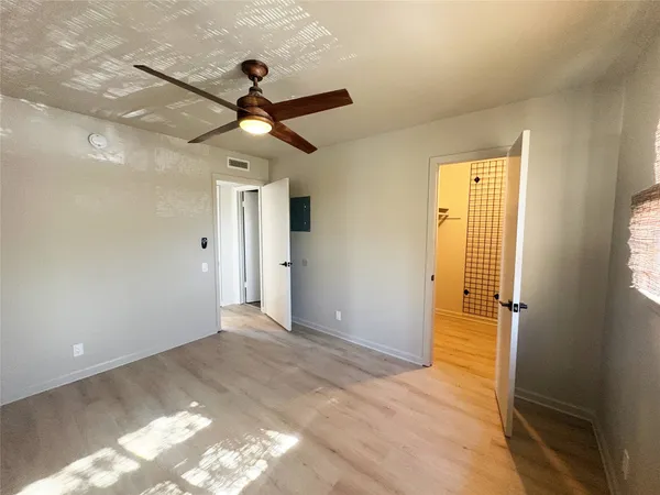 $1,690 | 620 South 1st Street, Unit 201, Austin, TX 78704