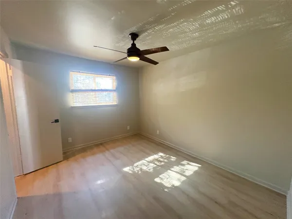 $1,690 | 620 South 1st Street, Unit 201, Austin, TX 78704