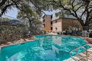 $1,550 | 620 South 1st Street, Unit 201, Austin, TX 78704
