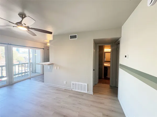 $1,600 | 620 South 1st Street, Unit 201, Austin, TX 78704