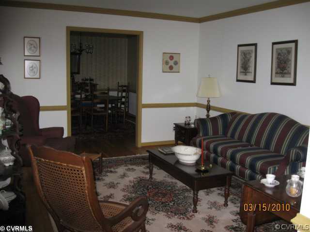 18611 Halifax Road Carson, VA 23830 - Photo 6 of 11 a living room with furniture