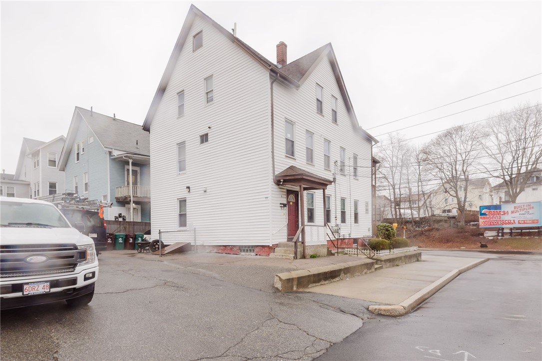 6 Bennett Street Woonsocket, RI 02895 - Photo 4 of 35