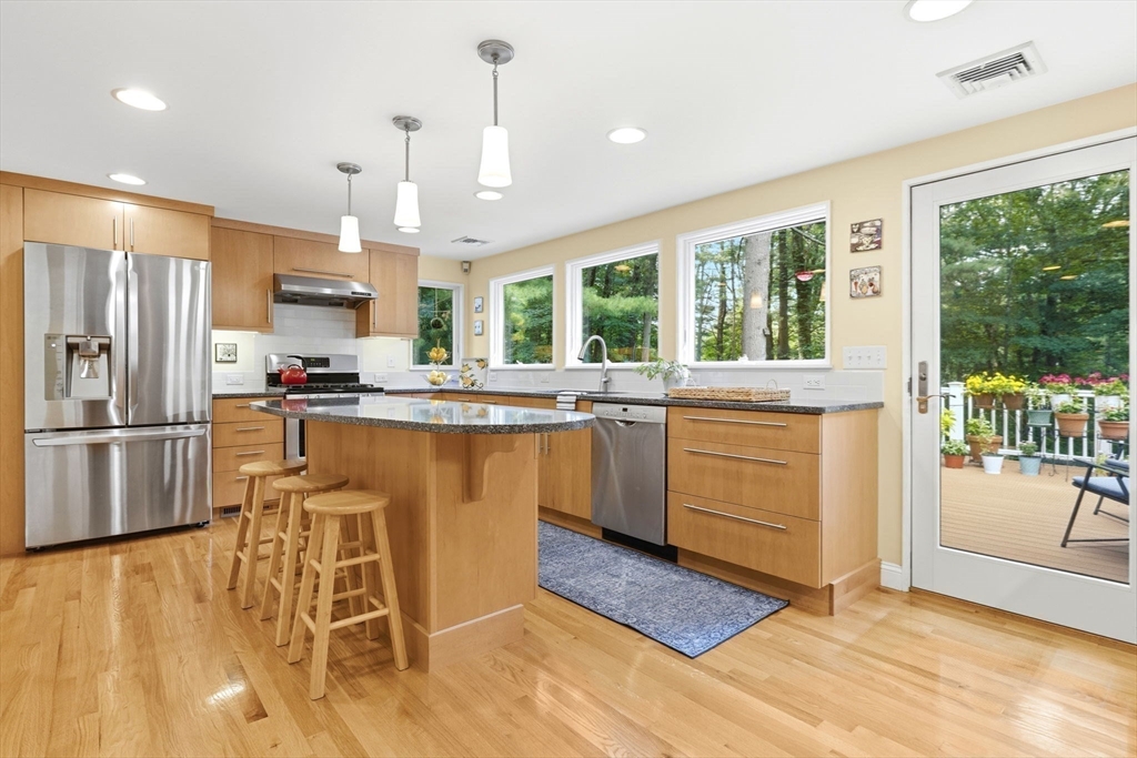 42 Cutler Road Andover, MA 01810 - Photo 10 of 33