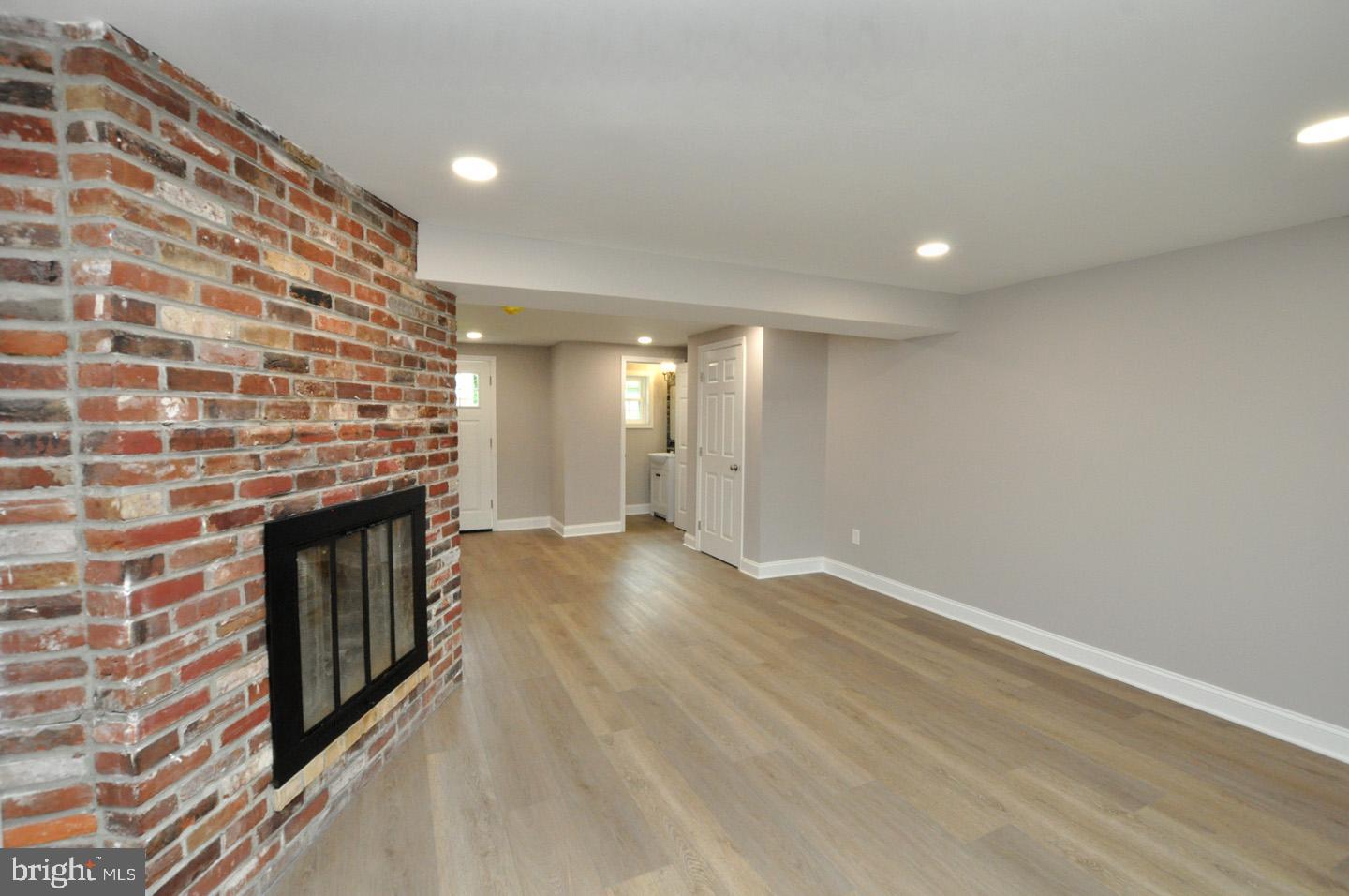 507 Howard Road Cherry Hill, NJ 08034 - Photo 14 of 35